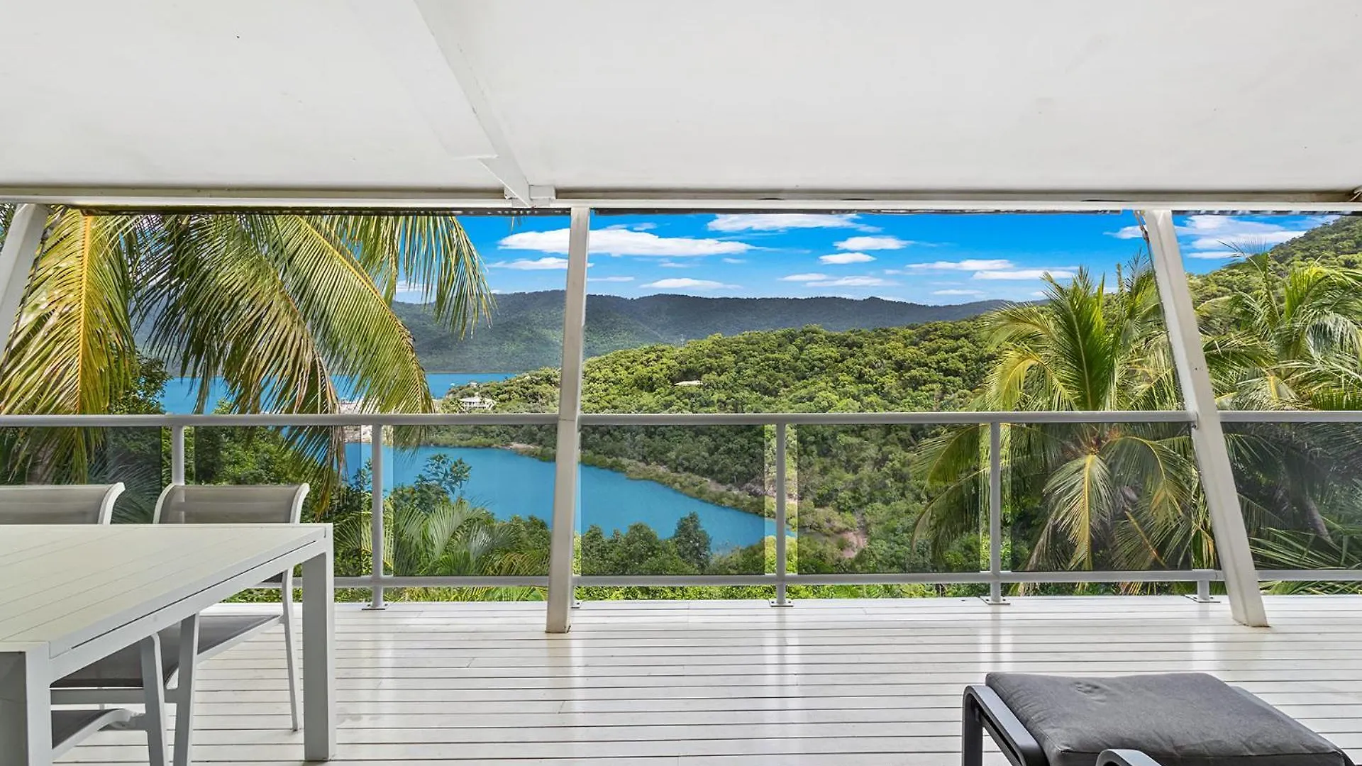 Shutehaven Hideaway Villa Shute Harbour Holiday home